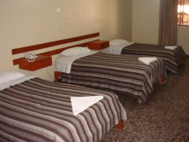 Hotel Plazza 치클라요 외부 사진