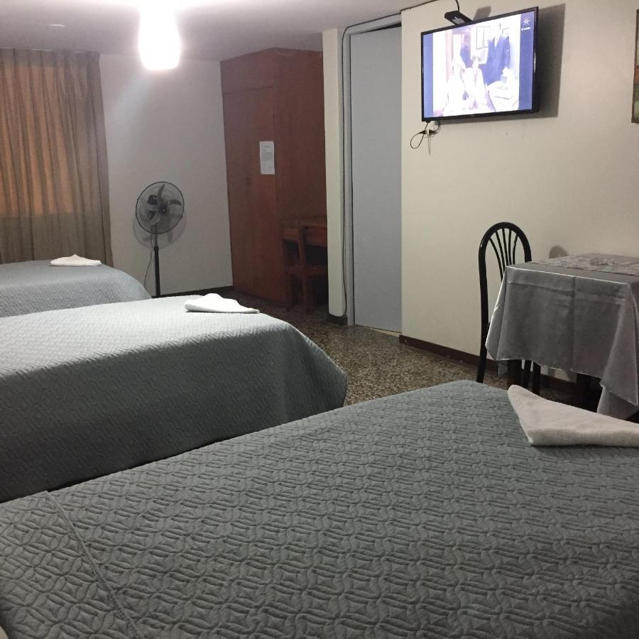 Hotel Plazza 치클라요 외부 사진